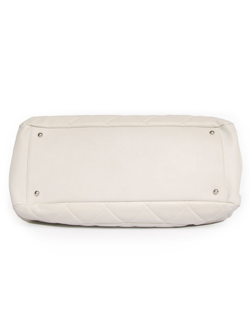 Grand sac shopping CHANEL veau grainé blanc