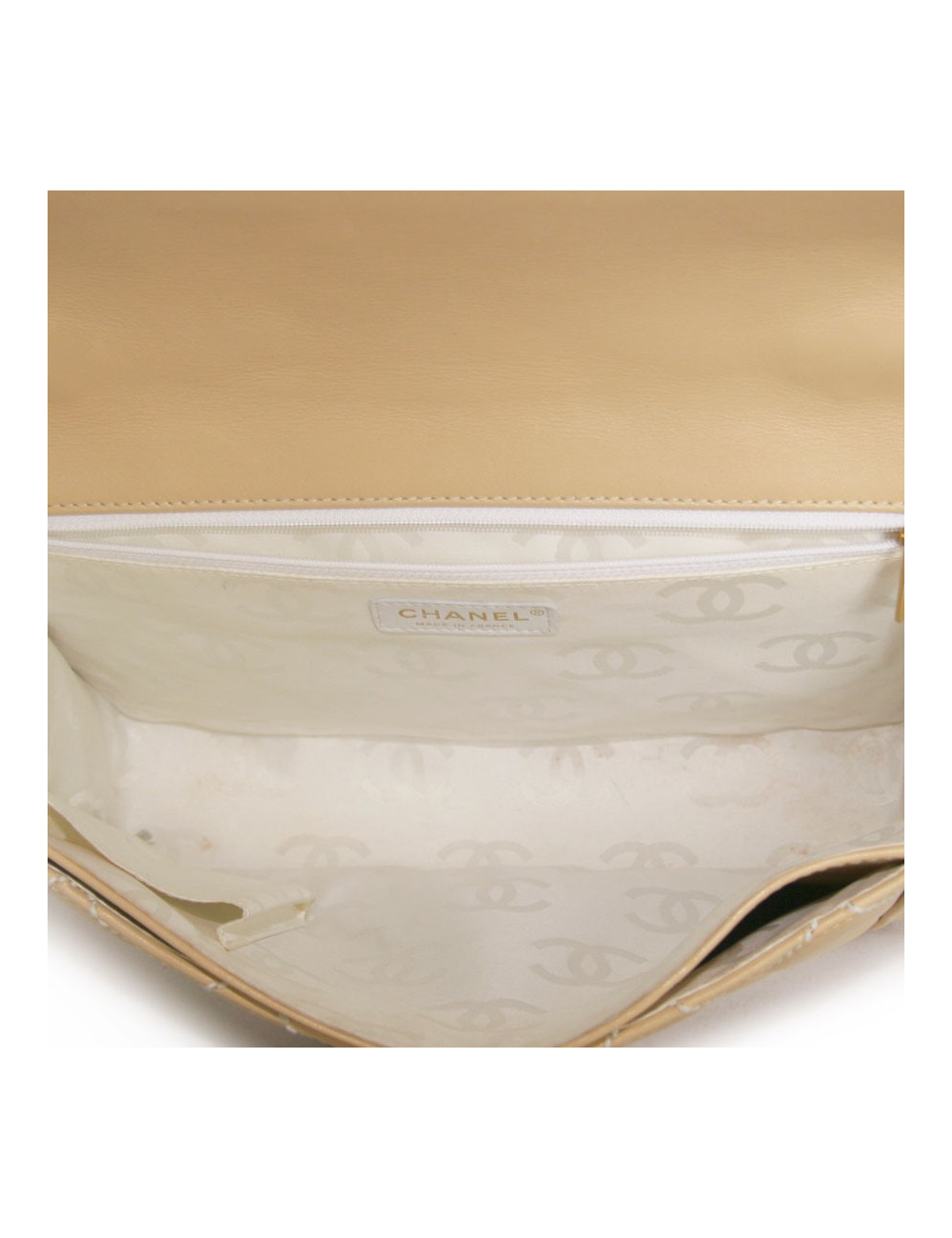 Sac CHANEL matelassé Beige