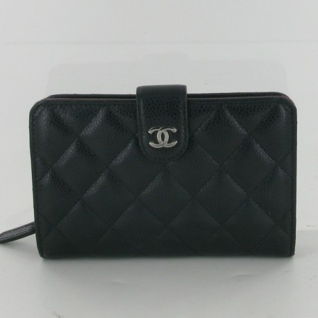CHANEL quilted leather wallet
