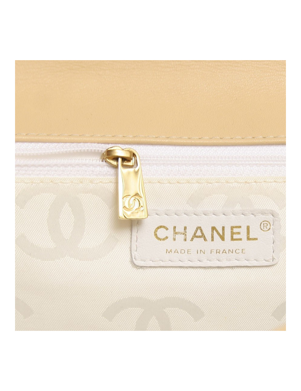 Sac CHANEL matelassé Beige