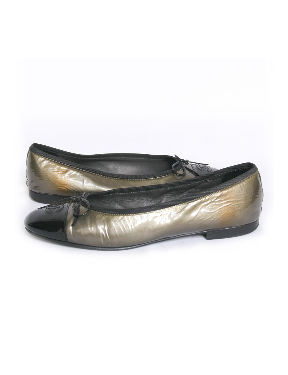 Ballerines CHANEL T 40 cuir verni bicolore