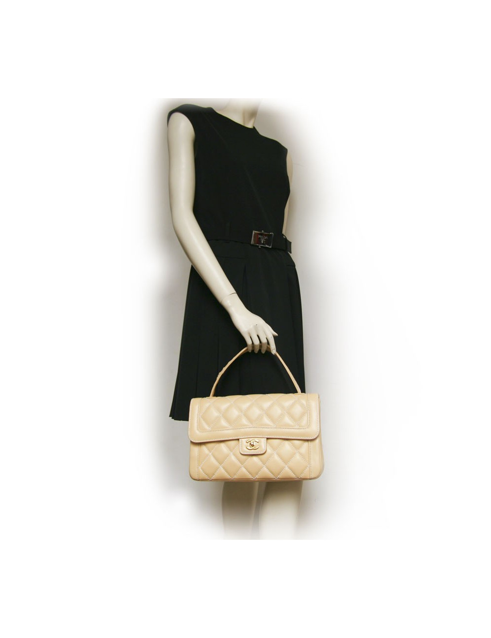 Sac CHANEL matelassé Beige