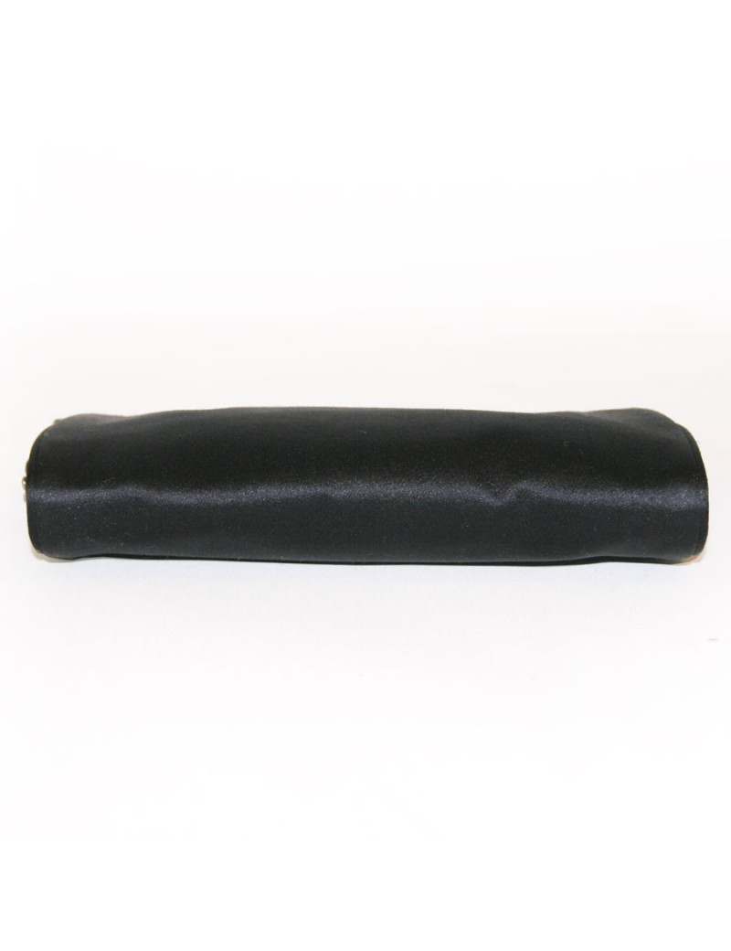 Pochette du soir YVES SAINT LAURENT en satin noir 