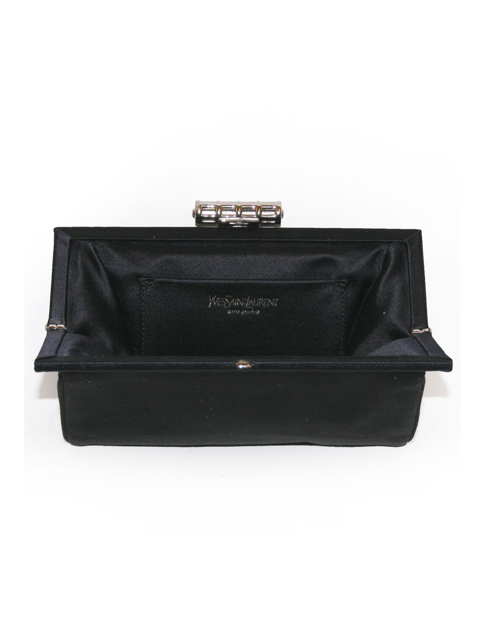Pochette du soir YVES SAINT LAURENT en satin noir 