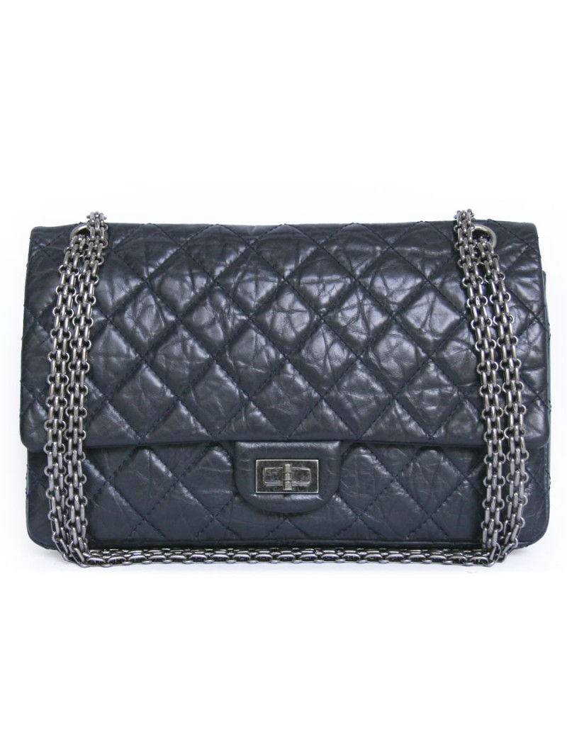 Sac CHANELE timeless bleu marine cuir vieilli