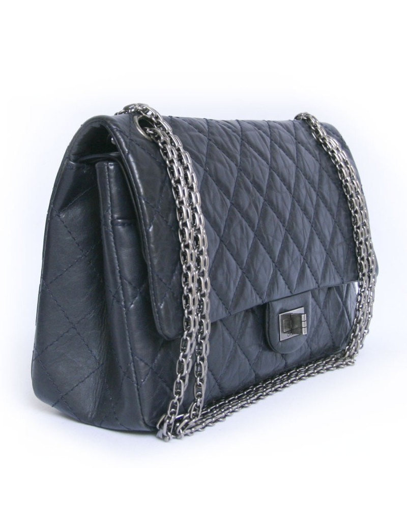 Sac CHANELE timeless bleu marine cuir vieilli