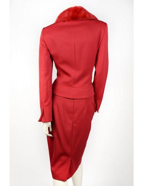 Tailleur CHRISTIAN DIOR rouge avec col en vison
