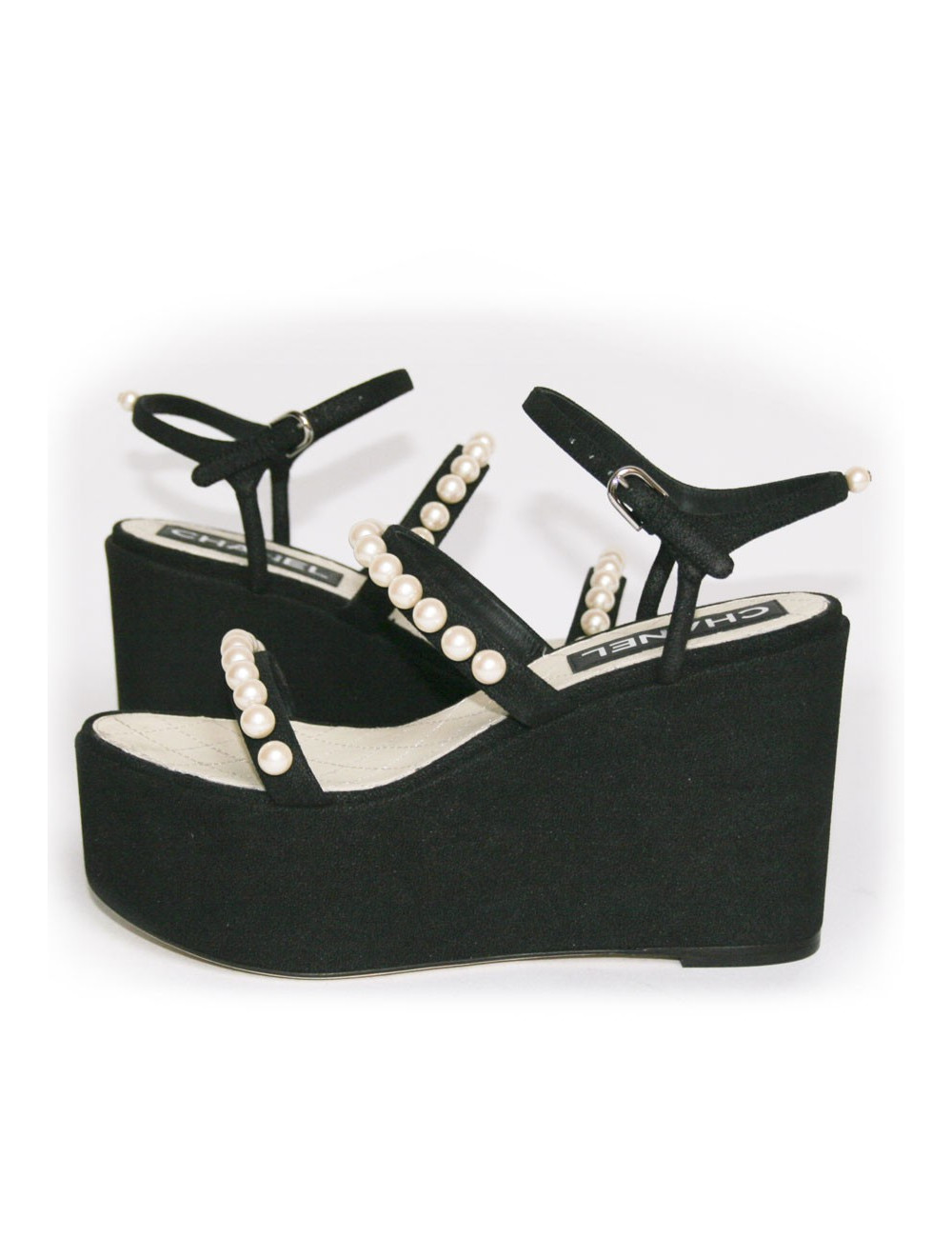 Sandales hautes CHANEL t37 avec rangs de perles 