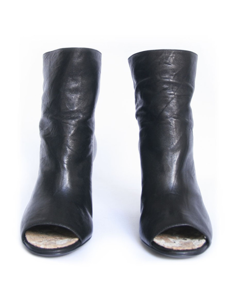 Boots ouvertes CHANEL T 37 cuir d'agneau lisse noires