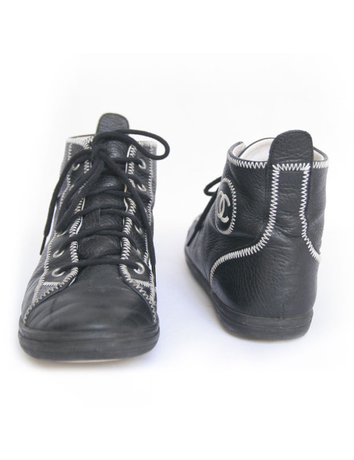 Baskets CHANEL T 39.5 cuir grainé  noiret surpiqûres  