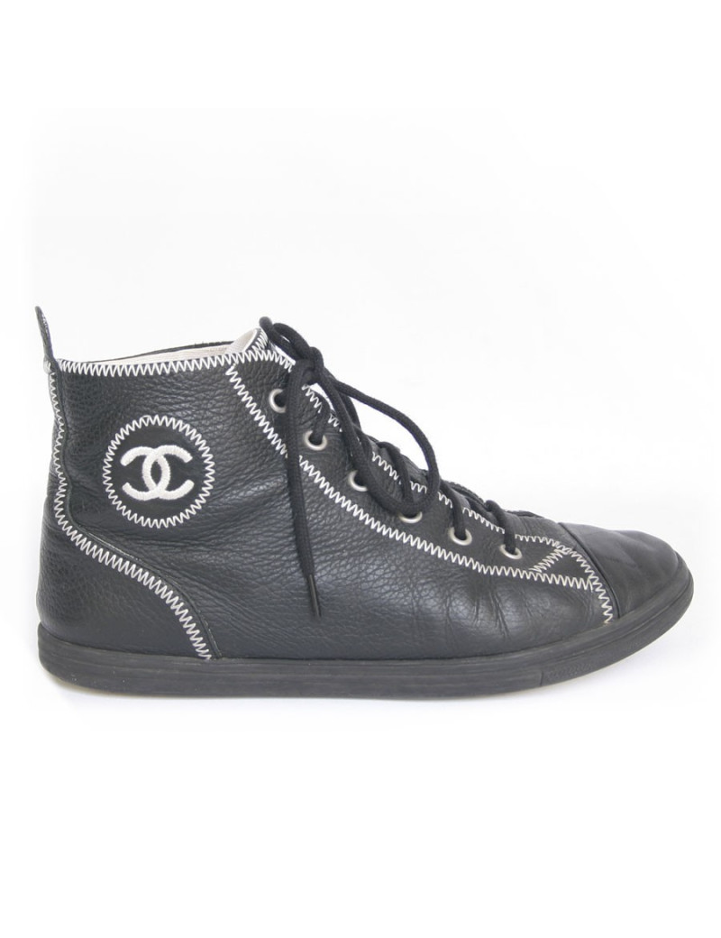 Baskets CHANEL T 39.5 cuir grainé  noiret surpiqûres  