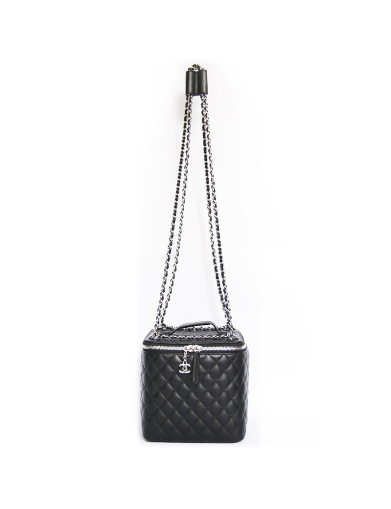 CHANEL black quilted leather jewelry box