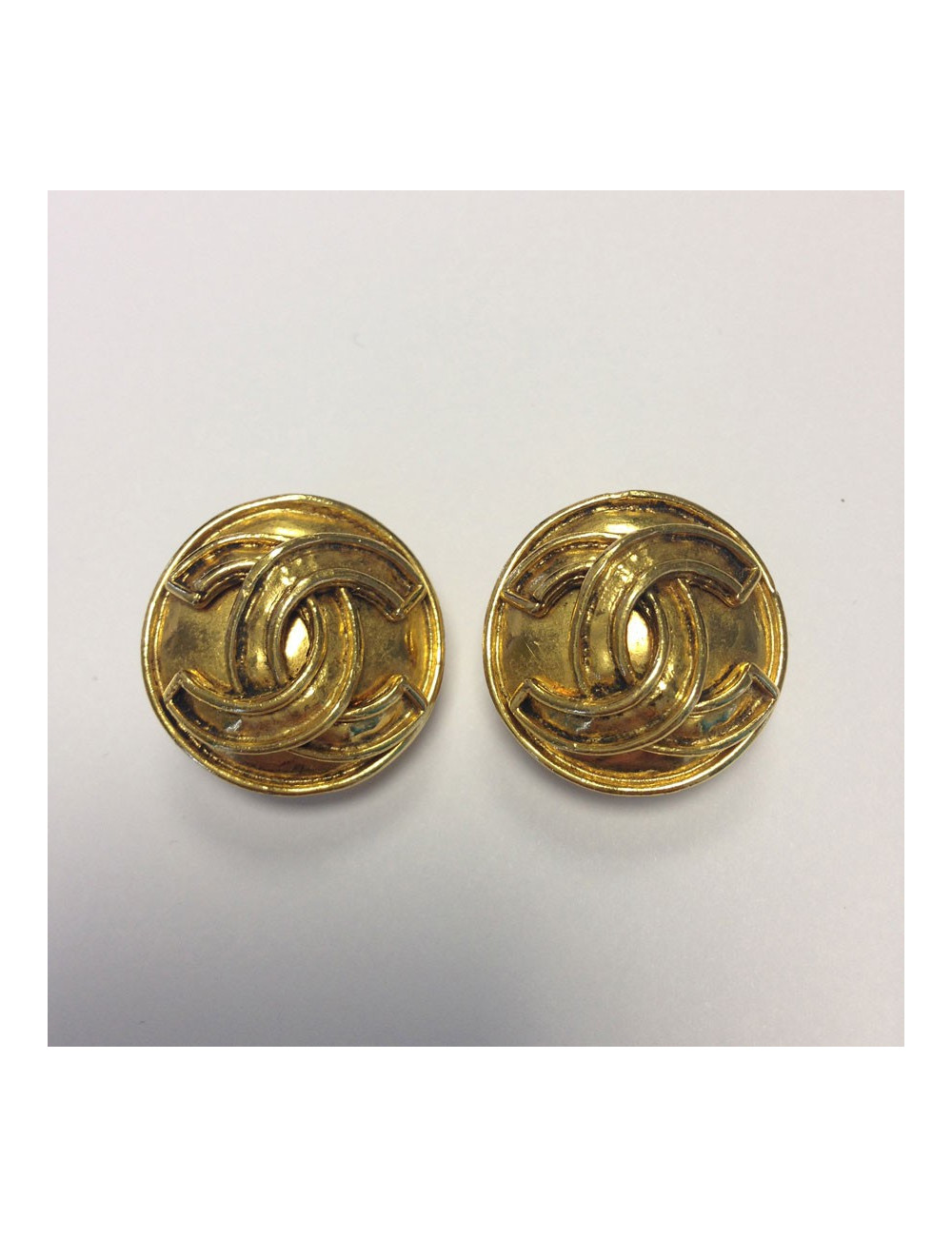 Clips d'oreille CHANEL vintage dorés année 1994