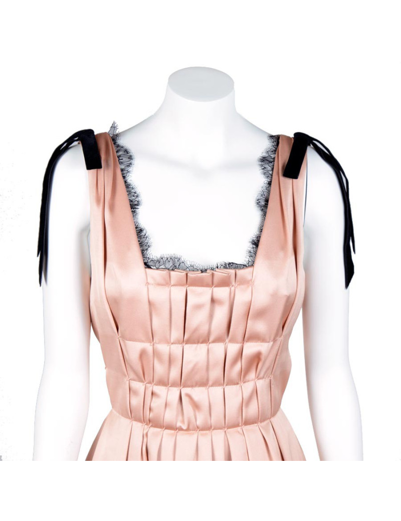 Robe de cocktail t 38 LOUIS VUITTON satin duchesse vieux rose