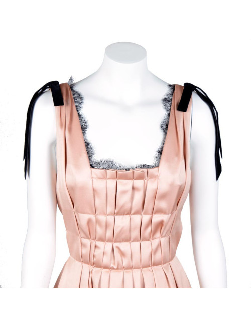 Robe de cocktail t 38 LOUIS VUITTON satin duchesse vieux rose