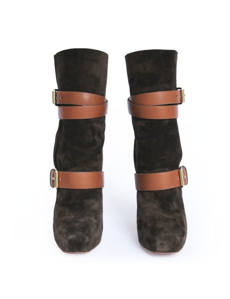 Boots CHRISTIAN LOUBOUTIN veau velours marron T 38