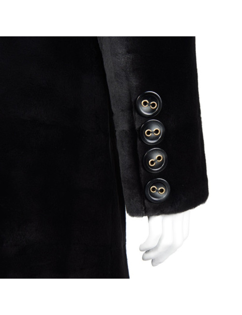 Manteau en vison rasé anonyme