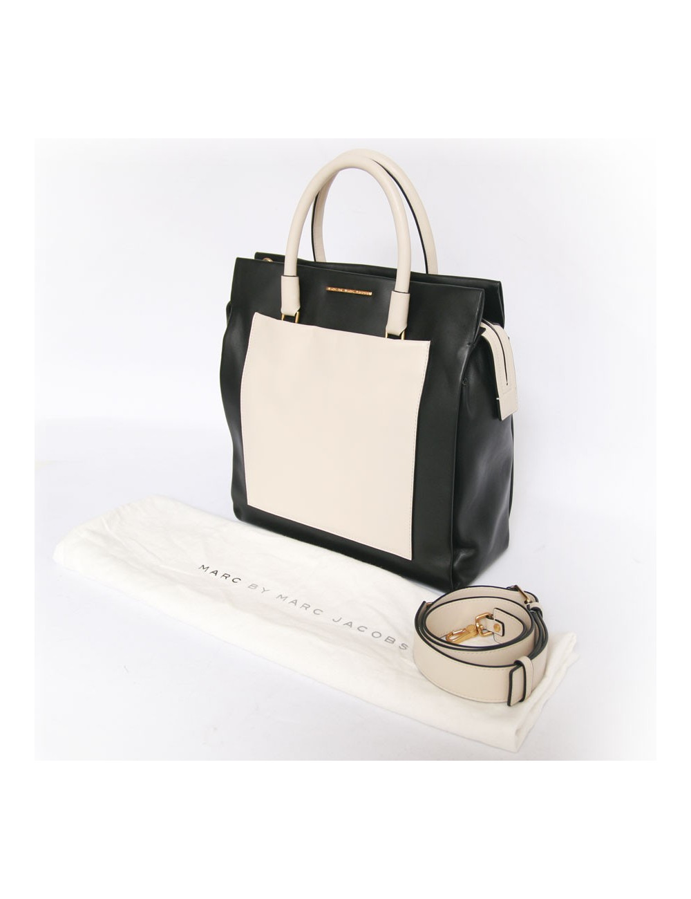 Sac MARC BY MARC JACOBS cuir bicolore noir et blanc 