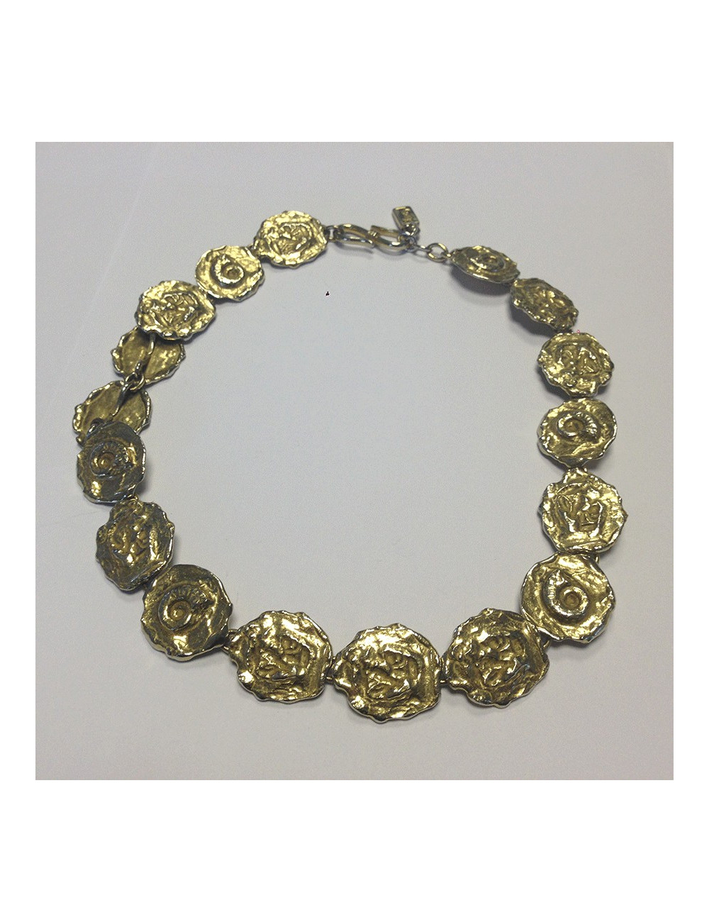 Collier "signes du zodiaque" YVES SAINT LAURENT doré