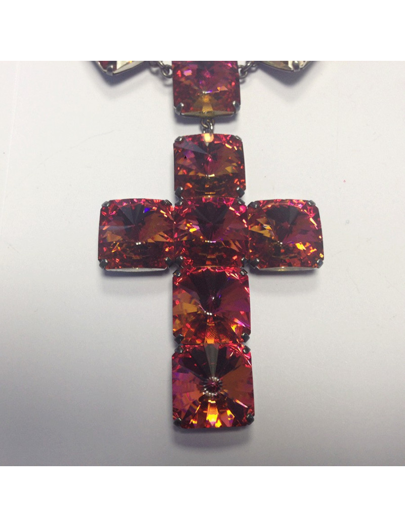 Collier croix anonyme en brillants multicolores