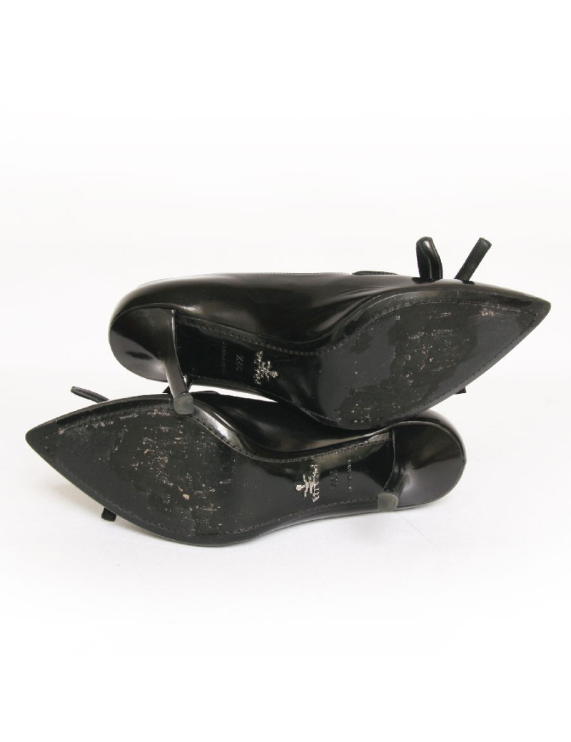 Escarpins PRADA T 39.5 cuir verni mat
