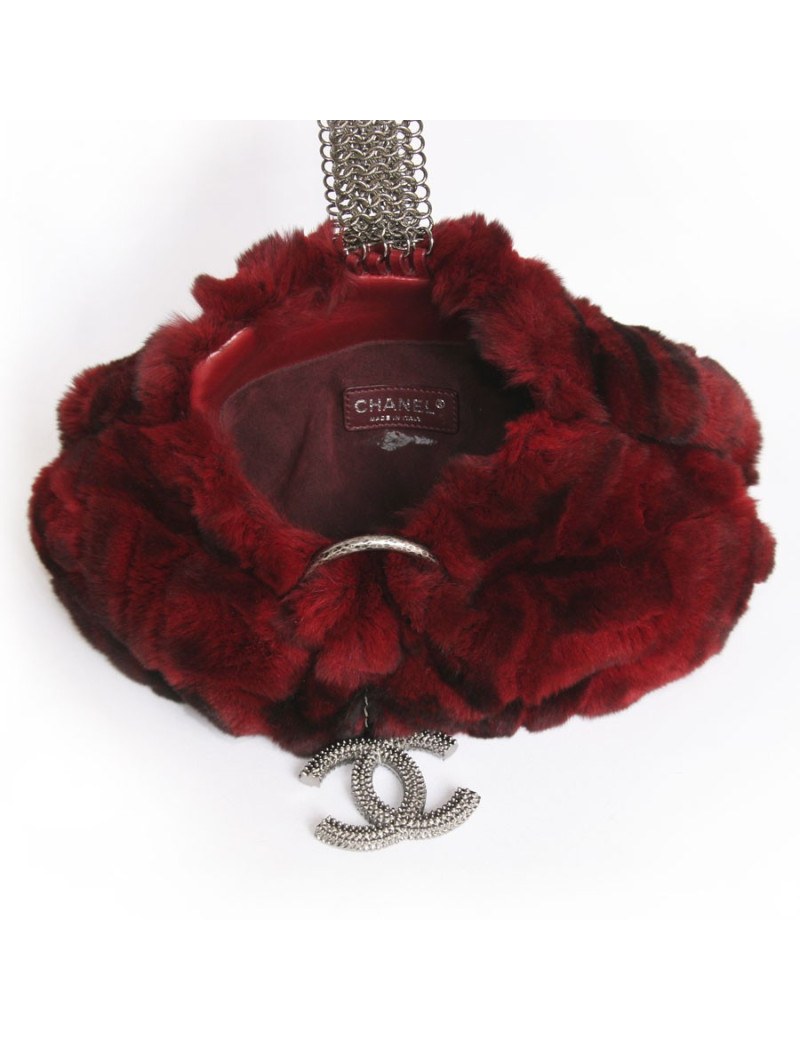 Sac manchon CHANEL fourrure rouge