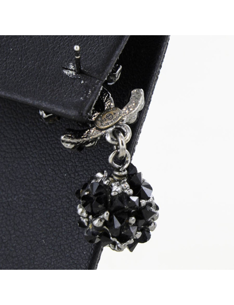 Clous d'oreille pendants CHANEL cloutés noirs