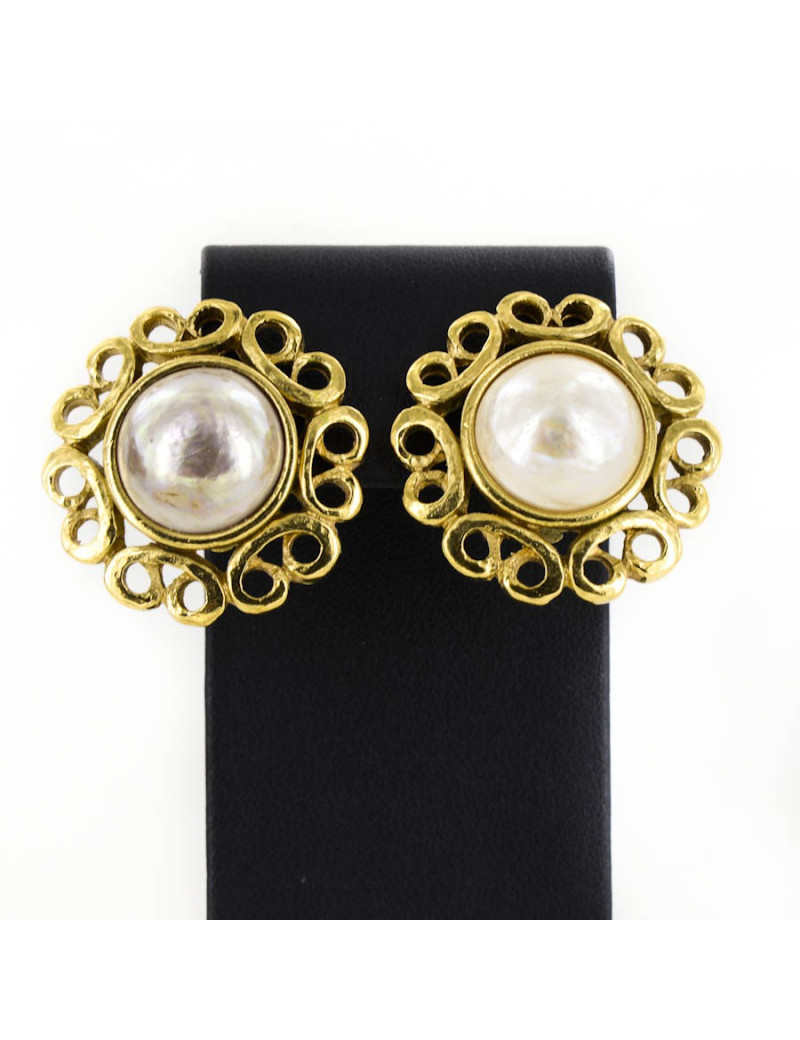 Boucles d'oreille clips YVES SAINT LAURENT YSL perle nacrée et dorées