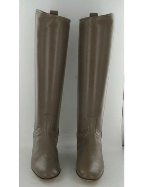 Boots Story entry T38 HERMES