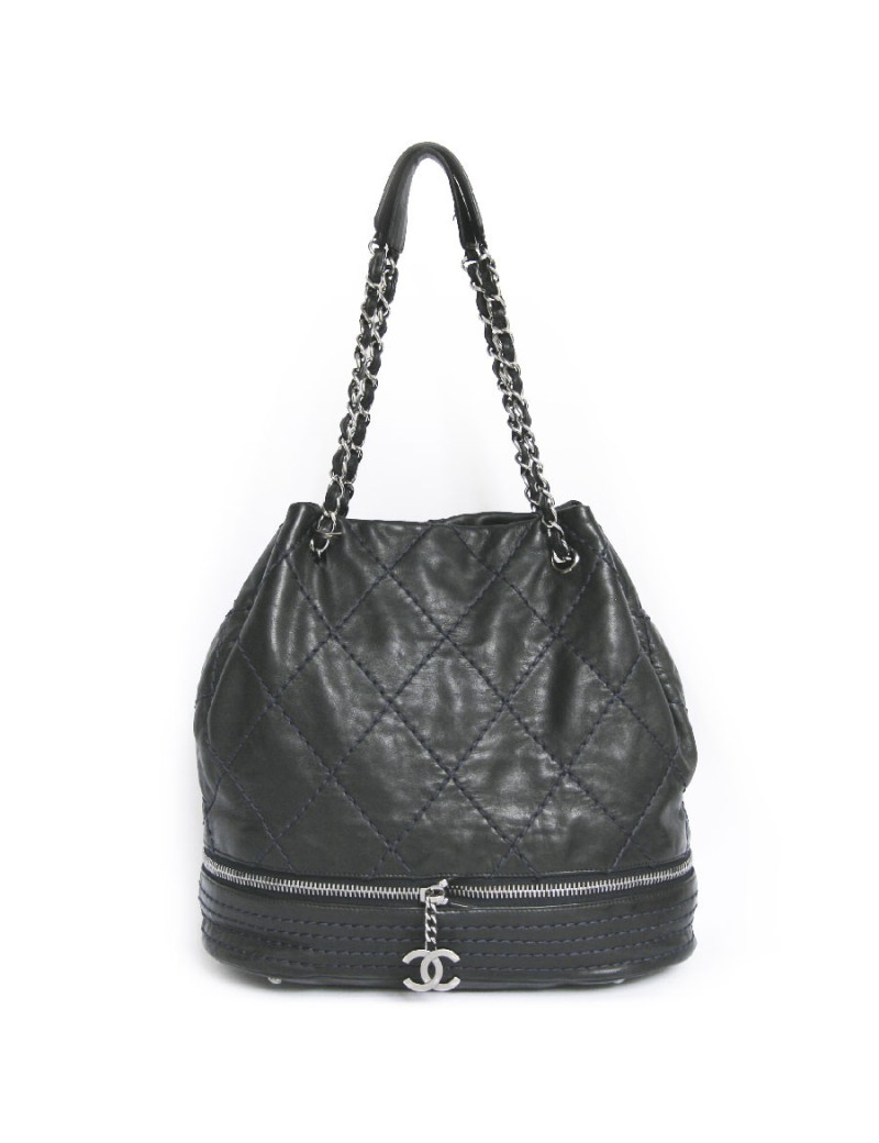 Sac besace CHANEL bleu marine