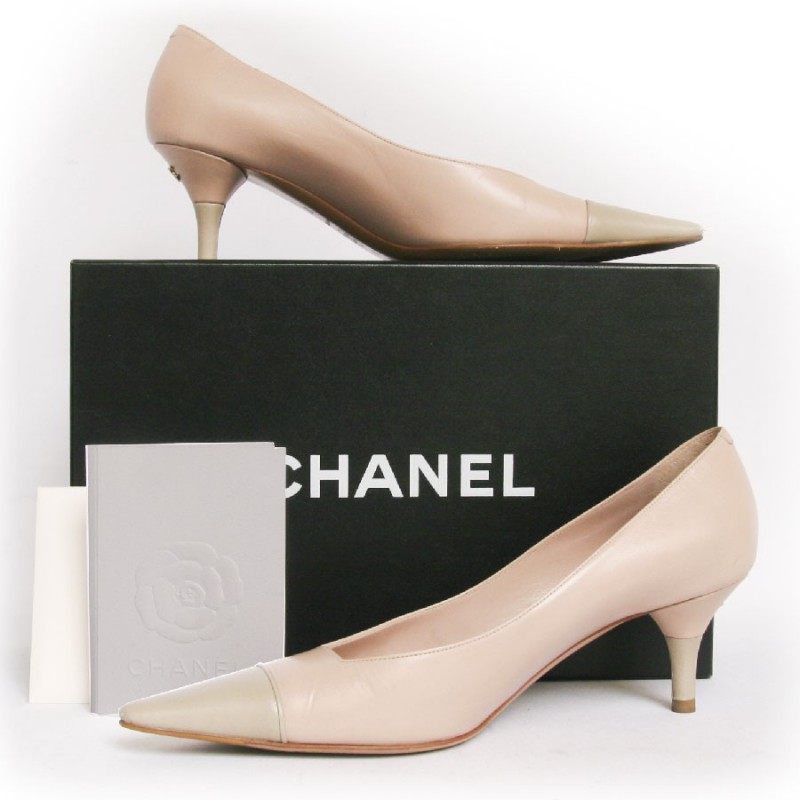 NEW CHANEL Pumps Leather Pale Pink White Kitten Heels CC Logo Shoes 385  395  eBay