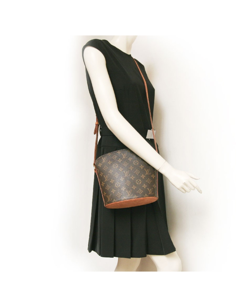 Sac seau LOUIS VUITTON monogram