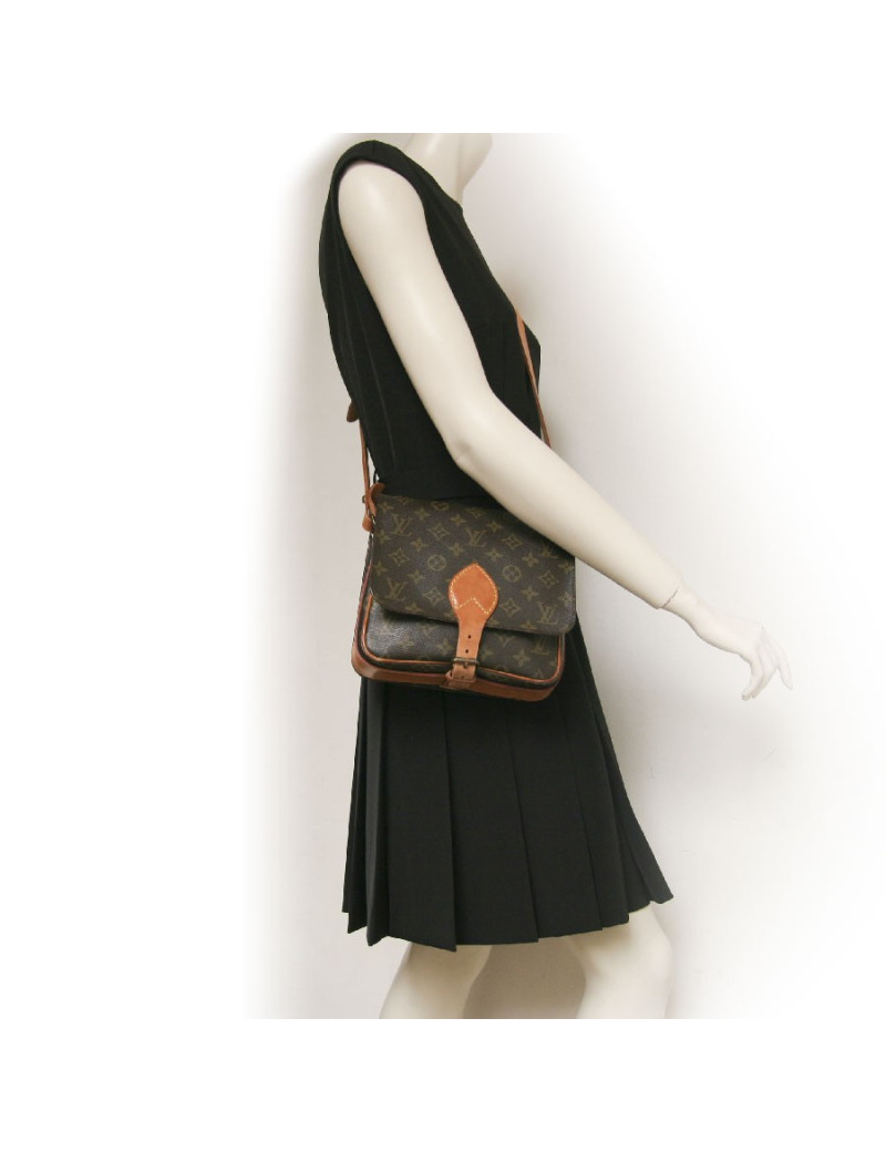 Sac "cartouchière" LOUIS VUITTON toile monogram PM