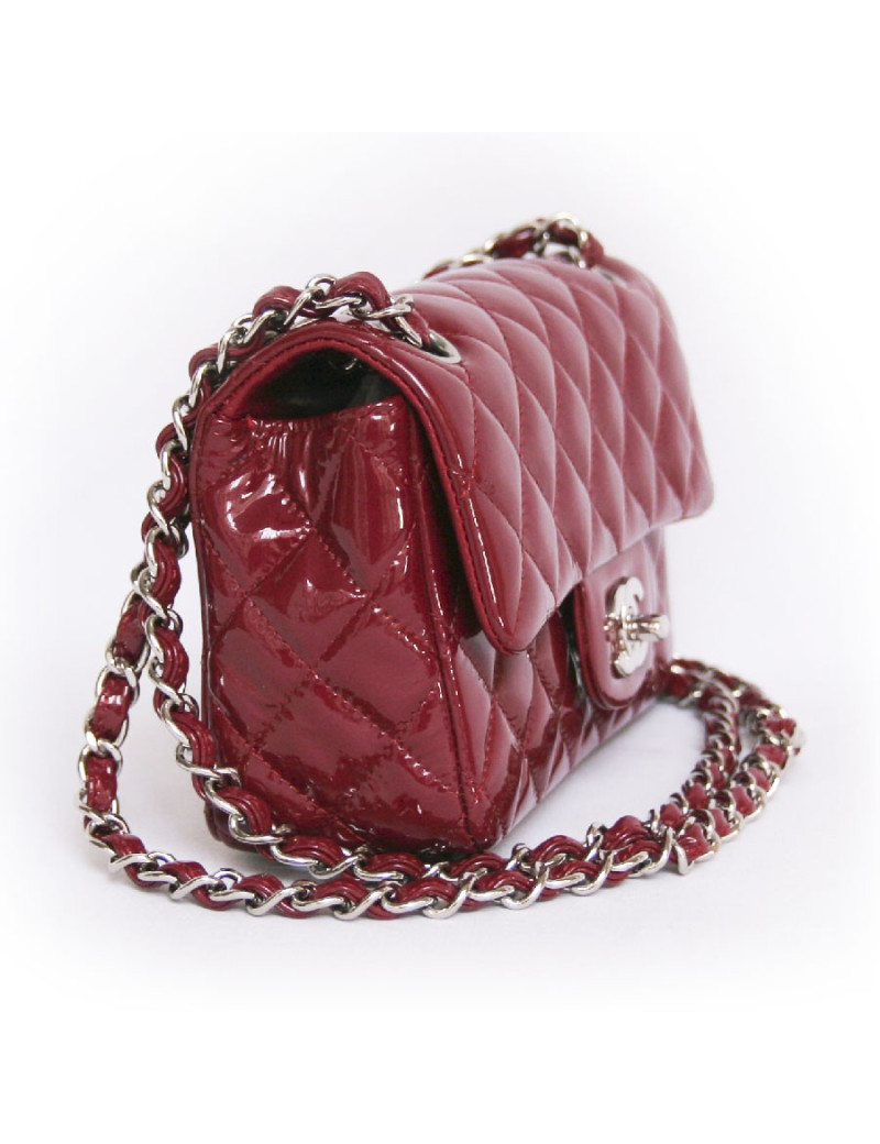 Sac timeless CHANEL verni framboise