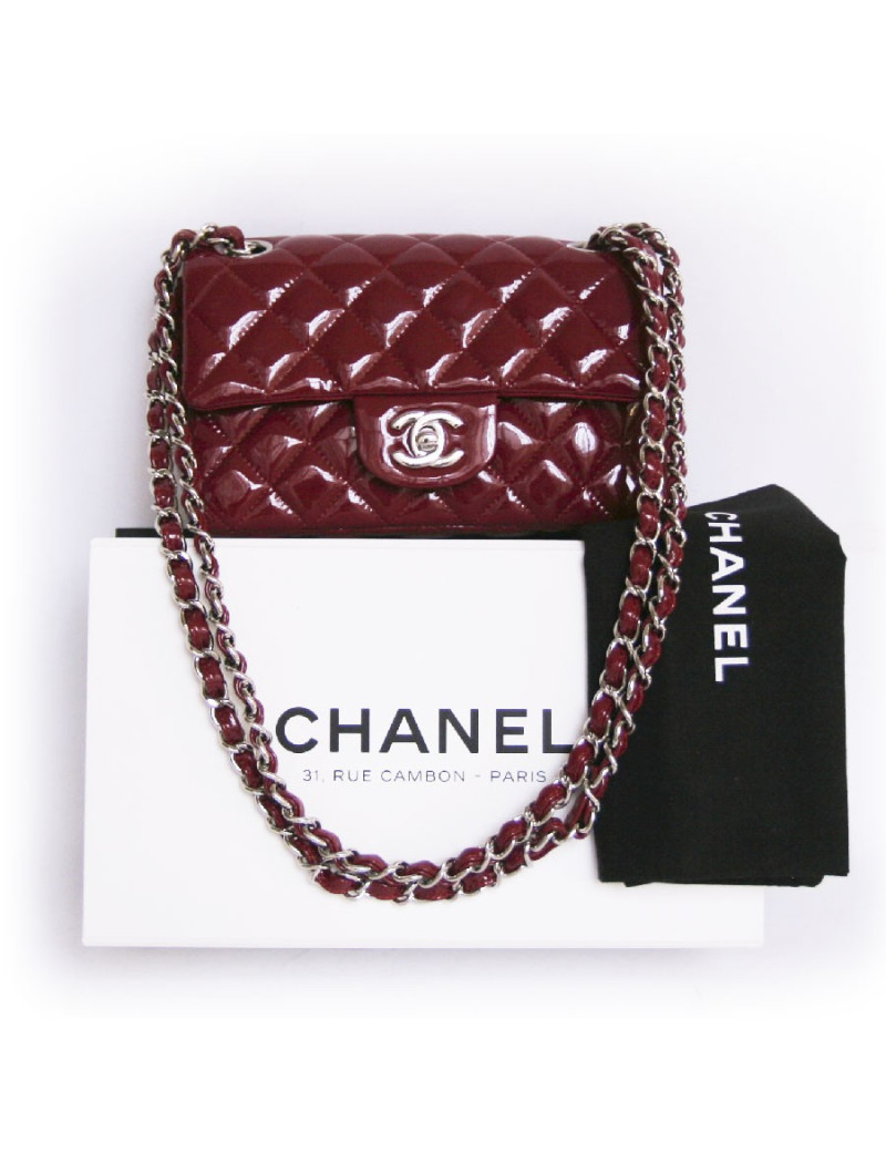 Sac timeless CHANEL verni framboise