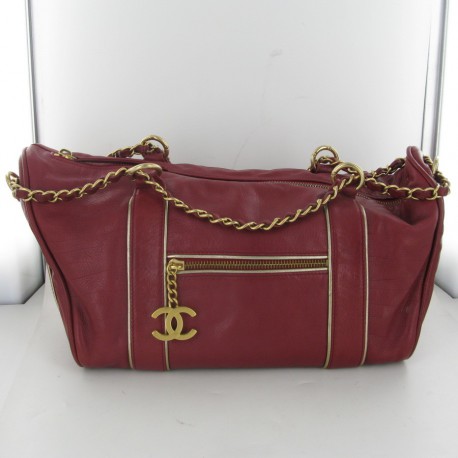 Red leather CHANEL bag