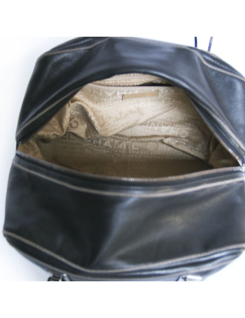 Sac bowling CHANEL en cuir d'agneau noir 
