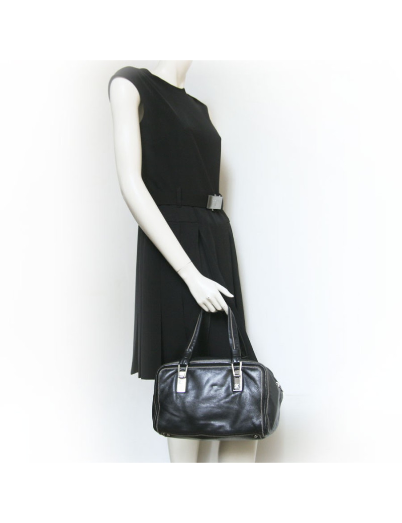 Sac bowling CHANEL en cuir d'agneau noir 