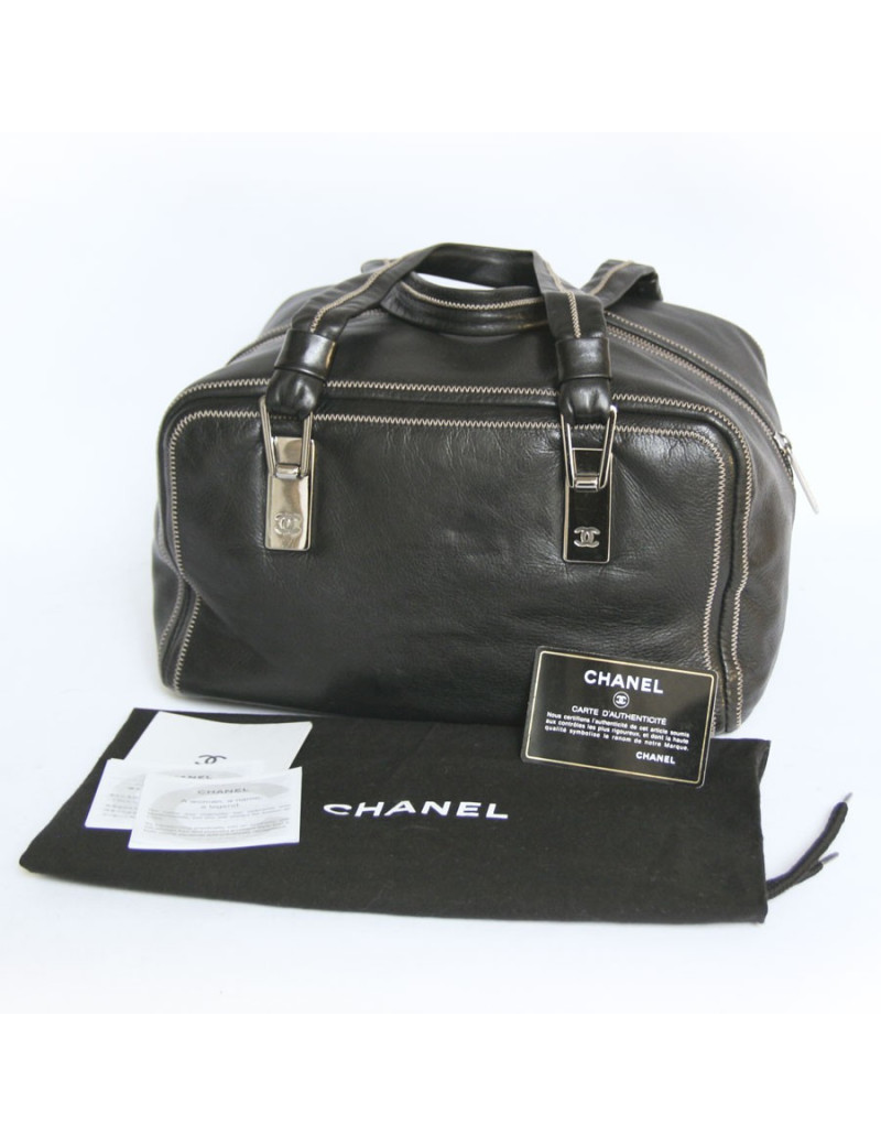 Sac bowling CHANEL en cuir d'agneau noir 