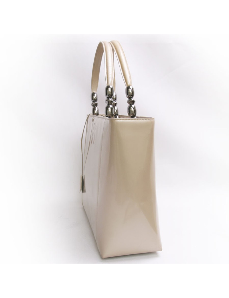 Sac" lady Perla" DIOR en vernis crème GM et son porte-monnaie