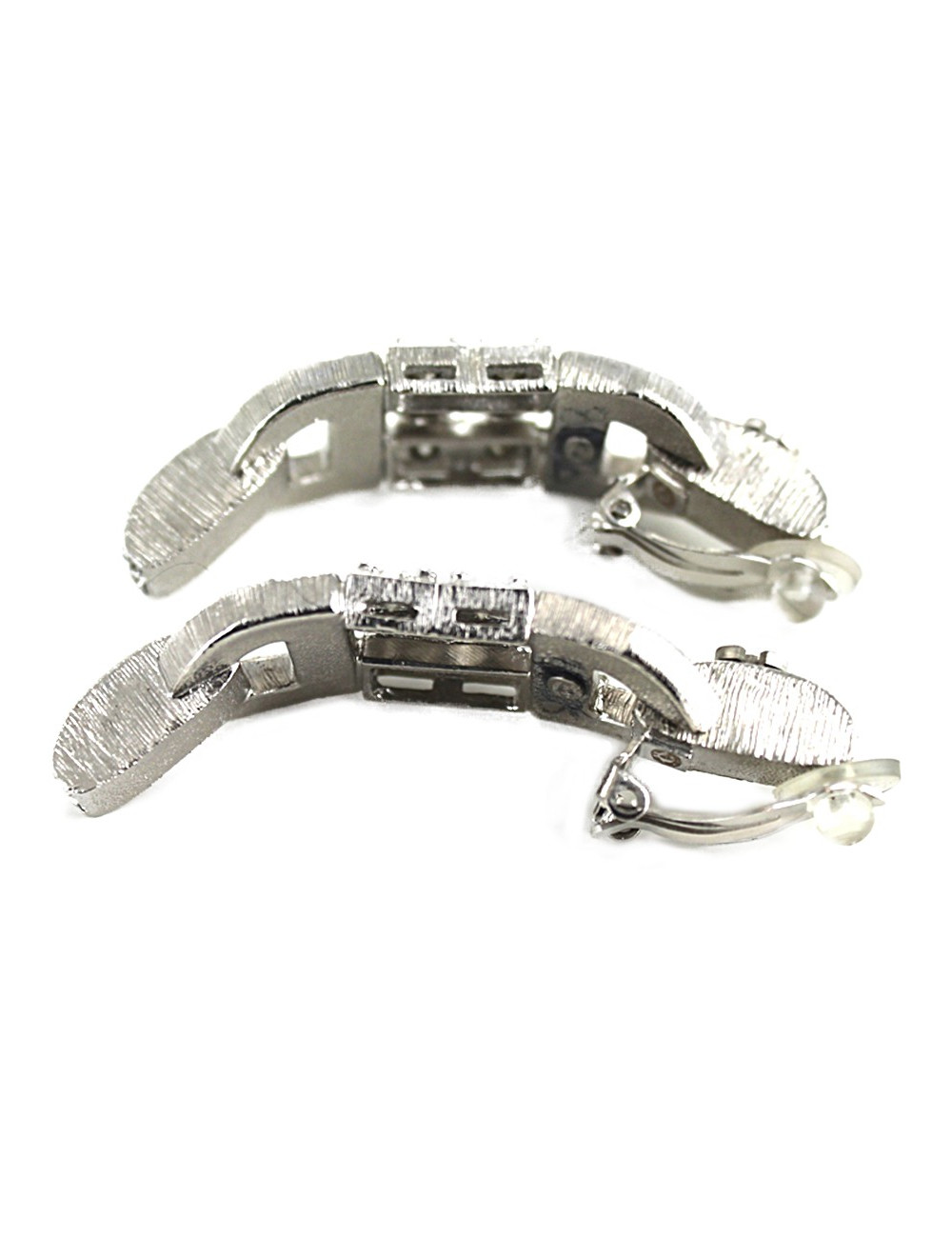 Clips d'oreilles CHANEL sertis de strass