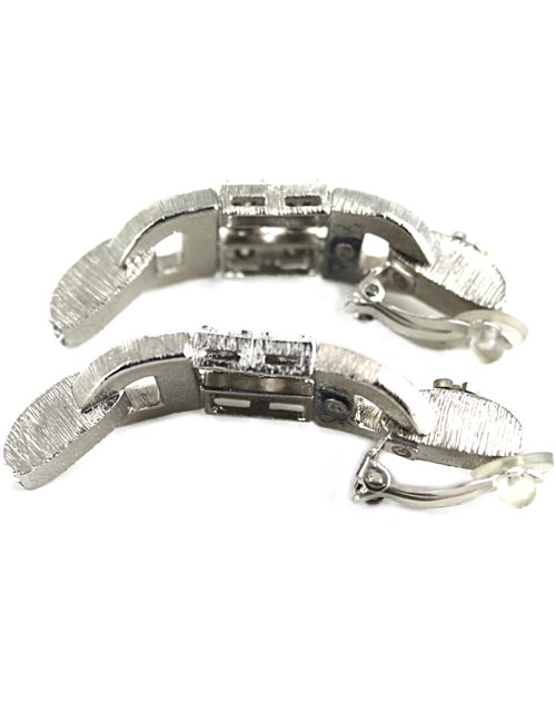 Clips d'oreilles CHANEL sertis de strass