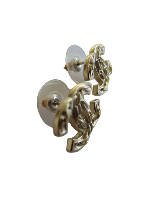 Clous CC CHANEL motif chaine or pâle