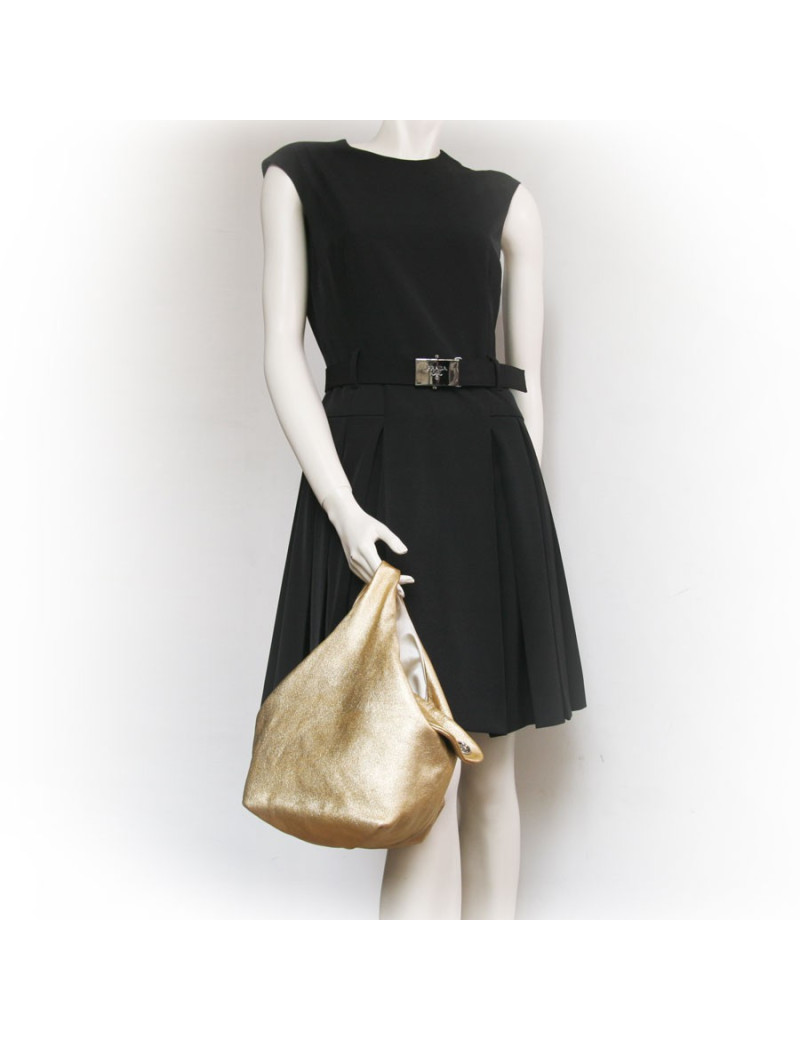 Sac CHANEL cuir lamé or 