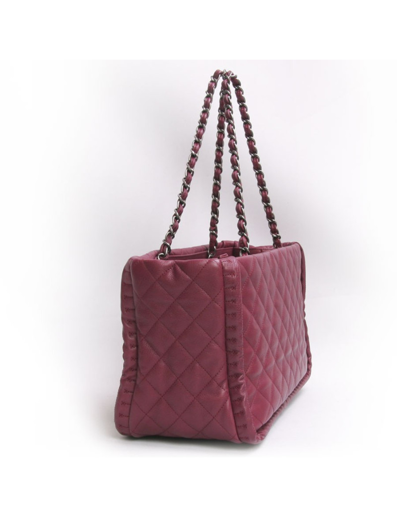 Sac CHANEL cuir d'agneau matelassé prune