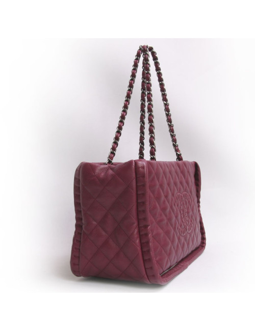 Sac CHANEL cuir d'agneau matelassé prune