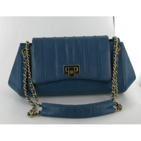 Bag blue leather attributes Golden CHANEL