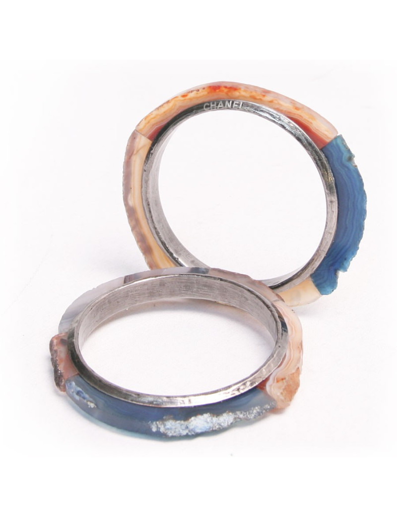 Bracelets CHANEL en pierres dures