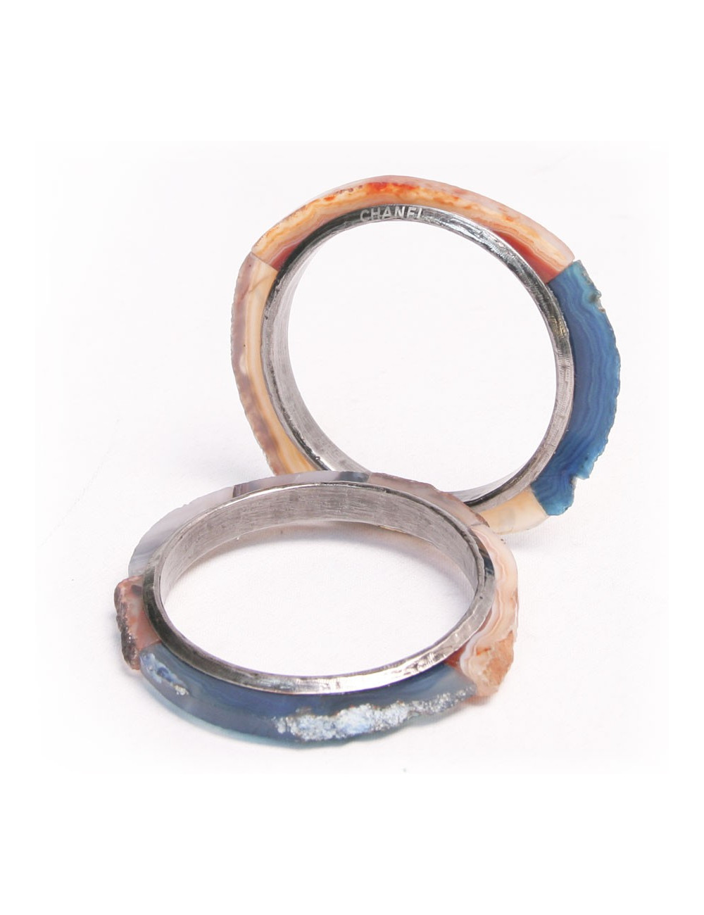 Bracelets CHANEL en pierres dures