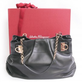 FERRAGAMO black leather bag